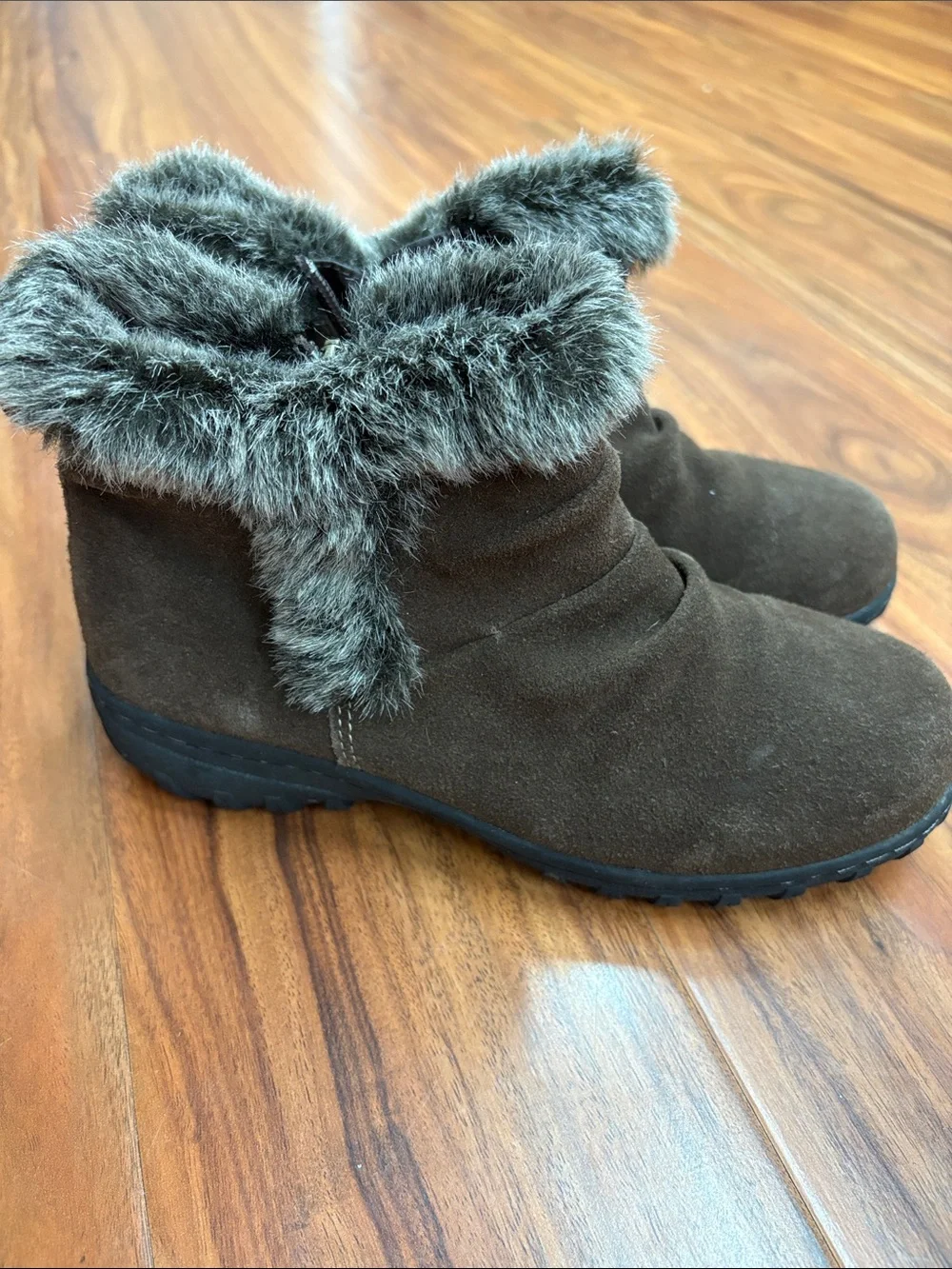 Khombu‎ women boots 6m